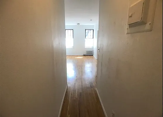 Rented by Waverly Realty Associates | media 14