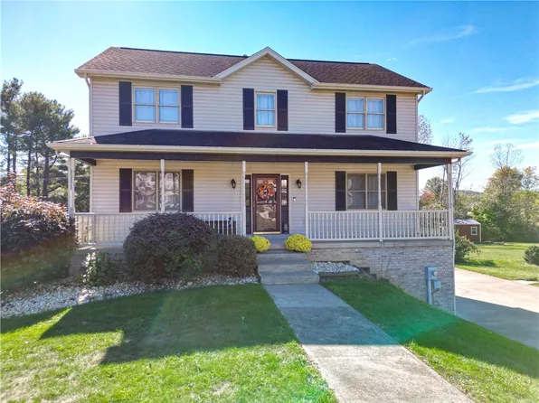 105 Pagano Dr, New Stanton, PA 15672