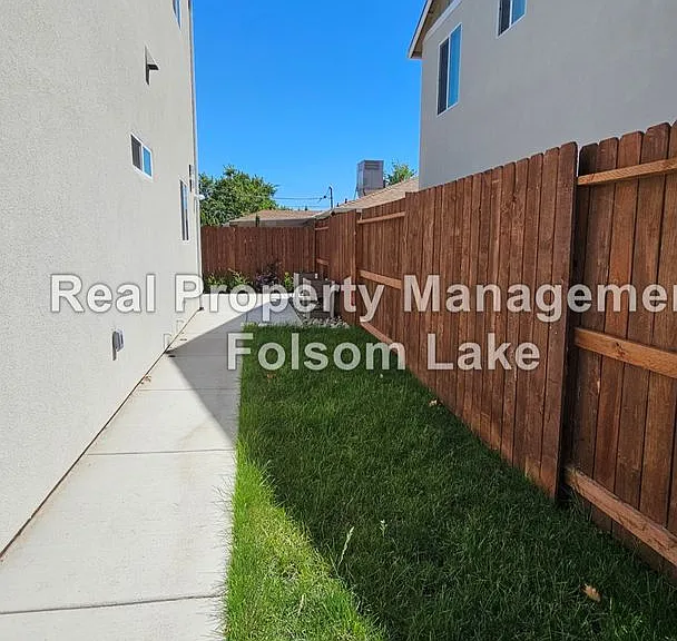 5431-2 Bradford Dr — Photo 18
