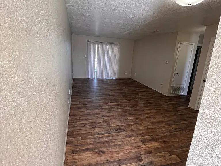 Echols 1500 - Sedona Apartments — Photo 21