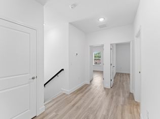 637 W 25th St, Sanford, FL 32771