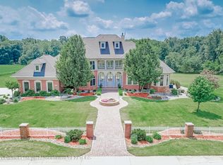 2900 Rowley Rd, Williamston, MI 48895