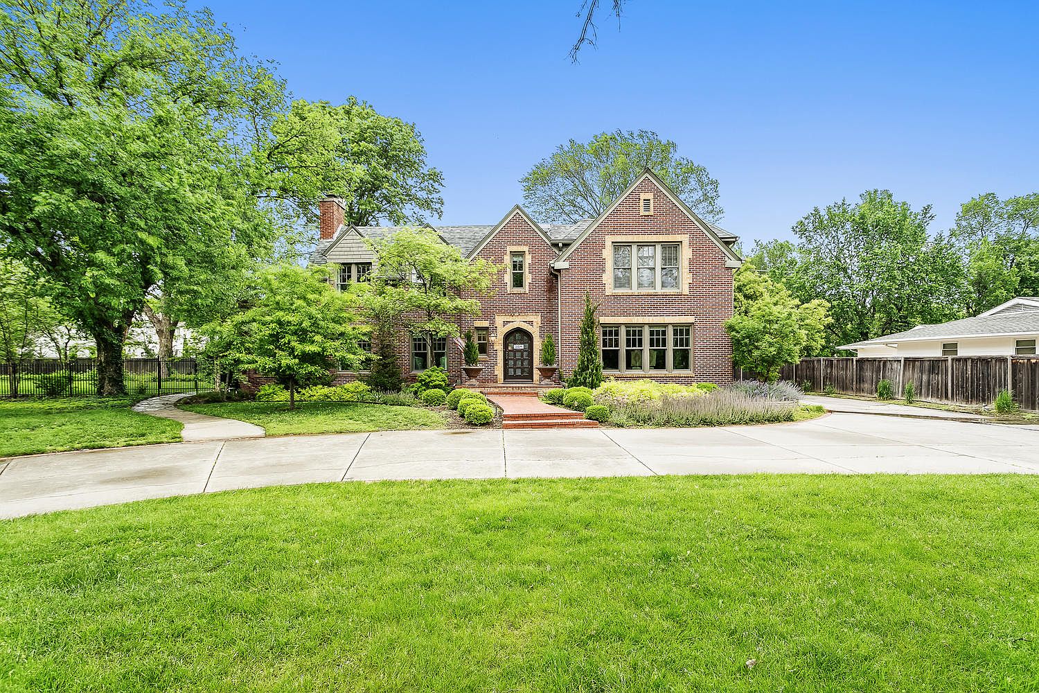 52 E Norfolk Dr, Eastborough, KS 67206 Zillow