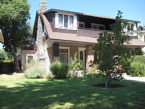 2nd image of 739 N Marengo Ave