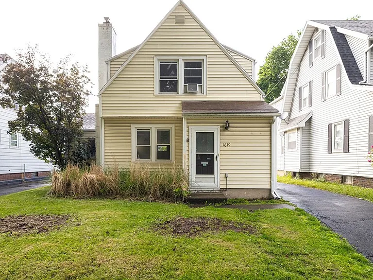 1619 South Ave — Photo 4