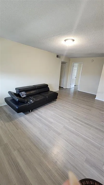 2 bed, 1.5 bath, 780 sqft, $1,500 — Photo 4