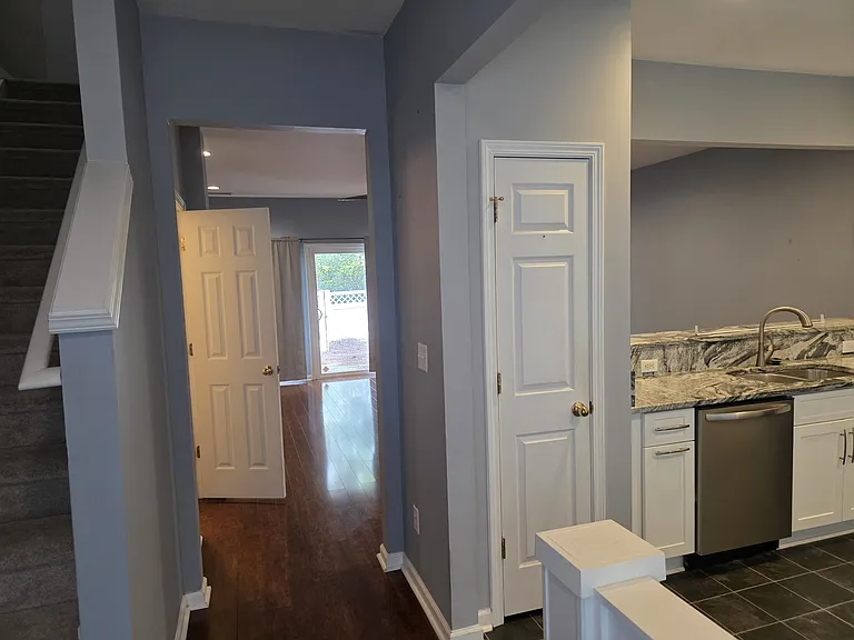 5105 Twelvepole Dr — Photo 4