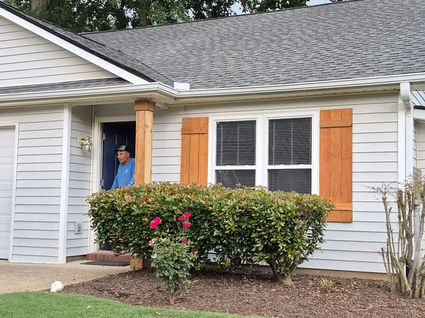 134 Grove Park Ln, Woodstock, GA 30189