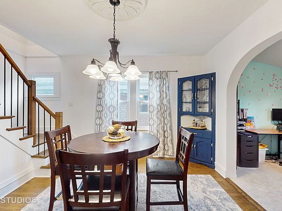 4th image of 6427 N Nordica Ave