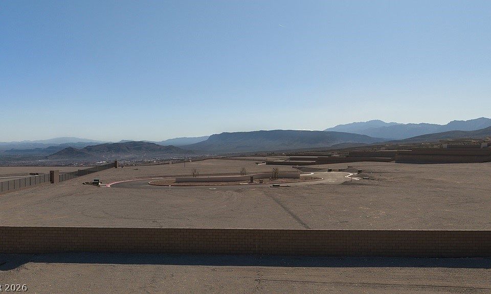 1st image of 27 Skyfall Point Dr