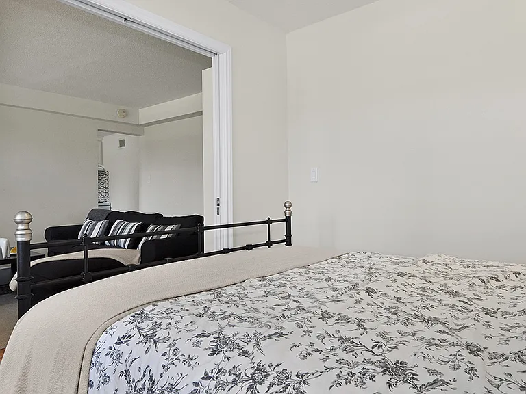 1286 Islington Ave #201 — Photo 4