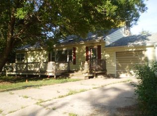 303 S Sligo St, Greeley, NE 68842