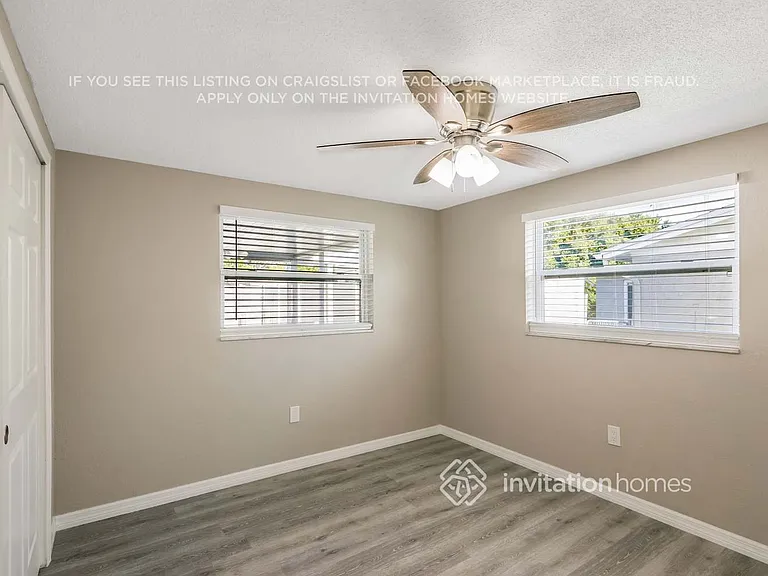 10821 Manchester Rd — Photo 19