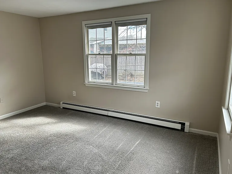 40 Agate Ave — Photo 12
