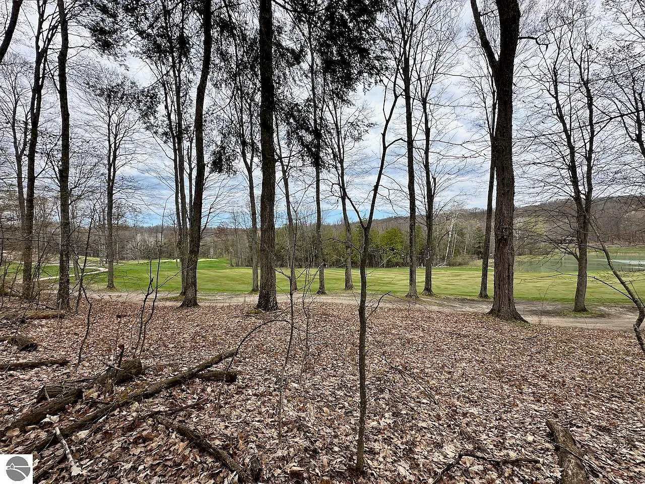 Unit 19 Forest Trl photo 1