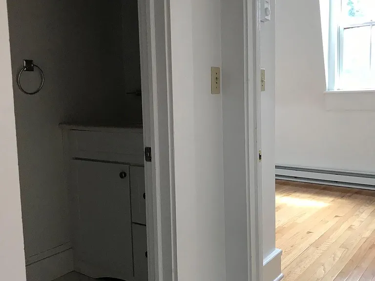 156 Circular St #C-05 — Photo 17