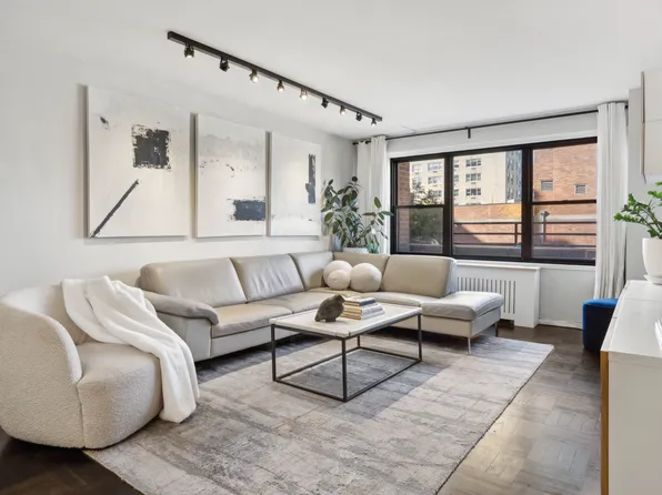 505 East 79th Street 17D image 1 of 12