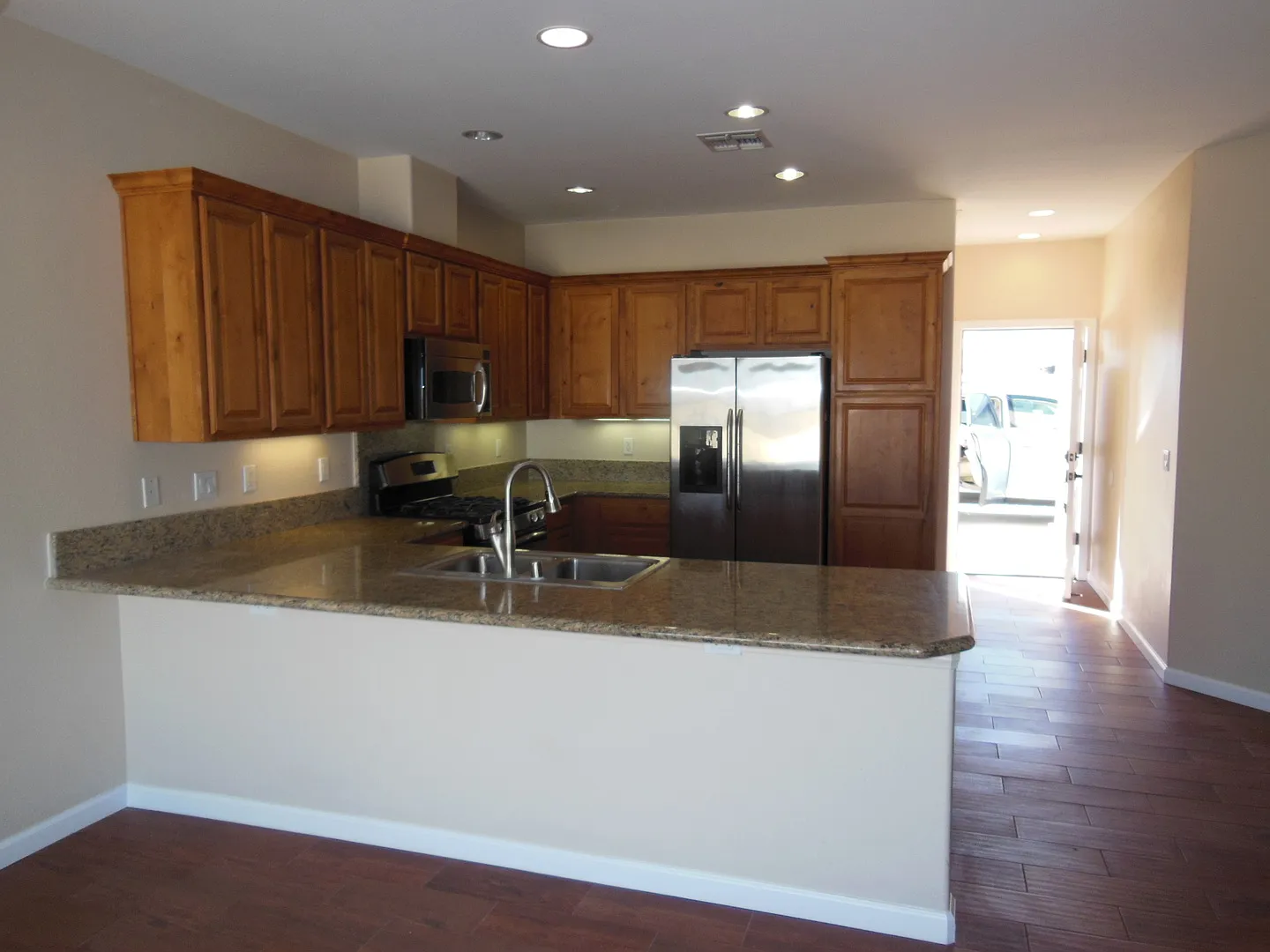 Swamp Cooler, Central AC and Tile Throughout! — Photo 4