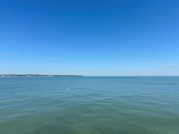 7500 Sunshine Skyway Ln S APT T6, Saint Petersburg, FL 33711