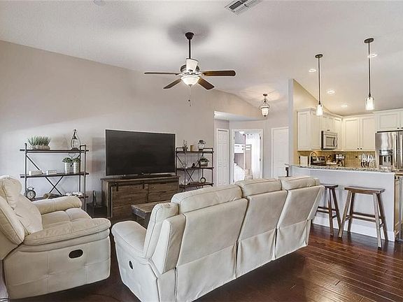 3rd image of 6395 Sturbridge Ct