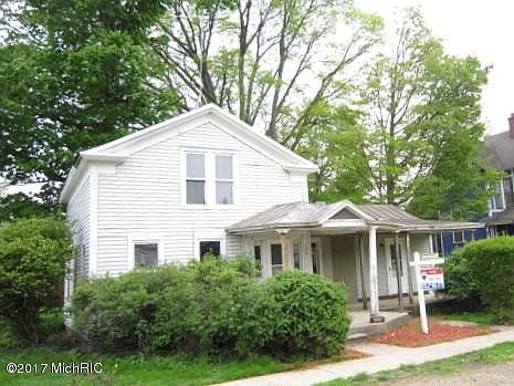 1st image of 205 W Cass St