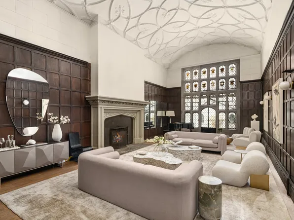 135 East 19th Street image 3 of 17