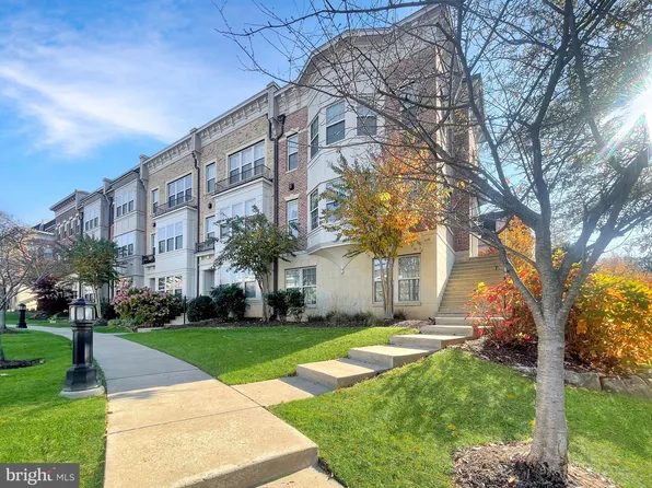 500 Overlook Park Dr, Oxon Hill, MD 20745