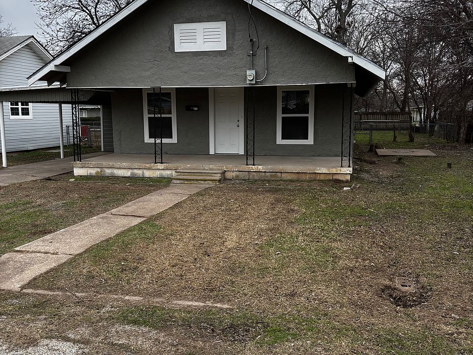 1st image of 211 E Crafton St
