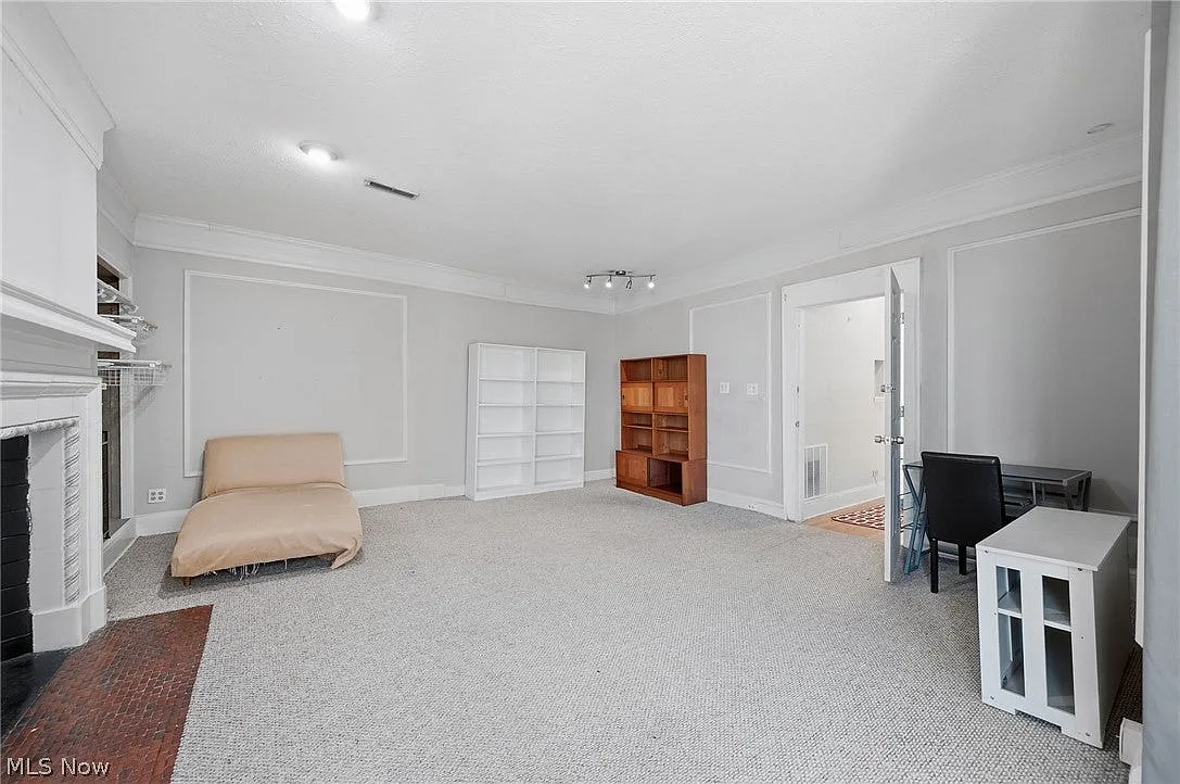 1 bed, 1195 sqft, $1,500 — Photo 3