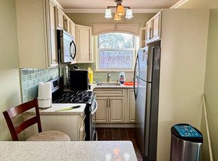 25-73 49th St #2R, Astoria, NY 11103