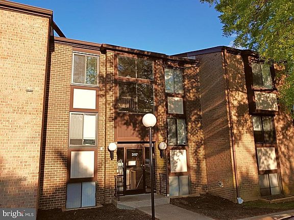 4th image of 3117 Buccaneer Ct APT 102