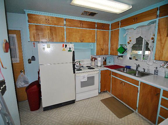 4th image of 736 S Park Ave