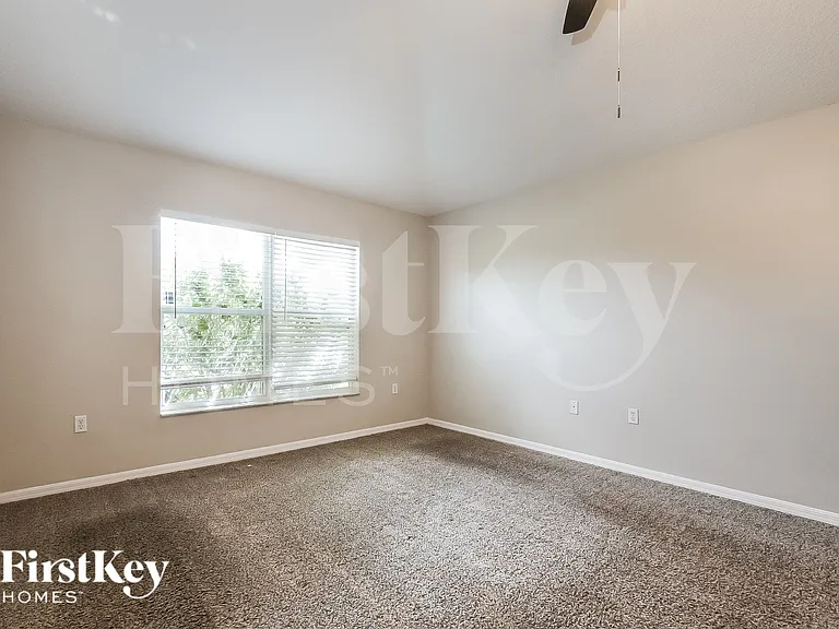 1564 Deerfield Ave — Photo 10