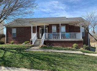 105 Park Place Ct, Georgetown, KY 40324