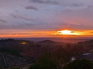 1520 Ridgeview Cir, Auburn, CA 95603