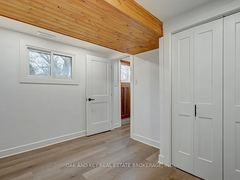 13 Dunwich Dr — Photo 22