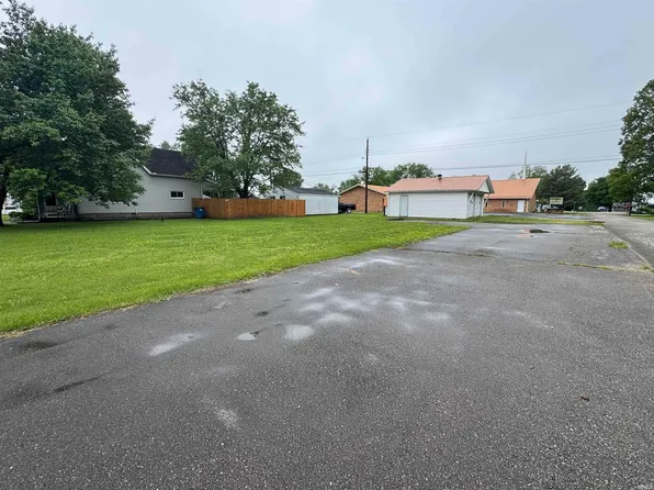 301 S Park Ave, Jasonville, IN 47438