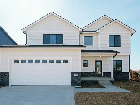 602 E Vista Lake Ave, Polk City, IA 50226