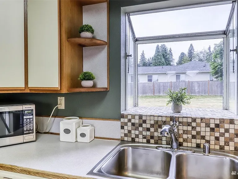26163 Iowa Ave NE — Photo 18
