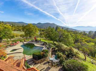 6401 Hillcrest Rd, Medford, OR 97504