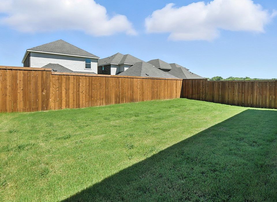 1st image of 4225 Lucy Dr