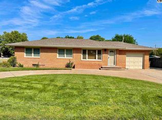 29 Rambler Rd, Hutchinson, KS 67502