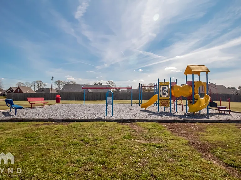 7384 Hunters Forest Dr — Photo 22