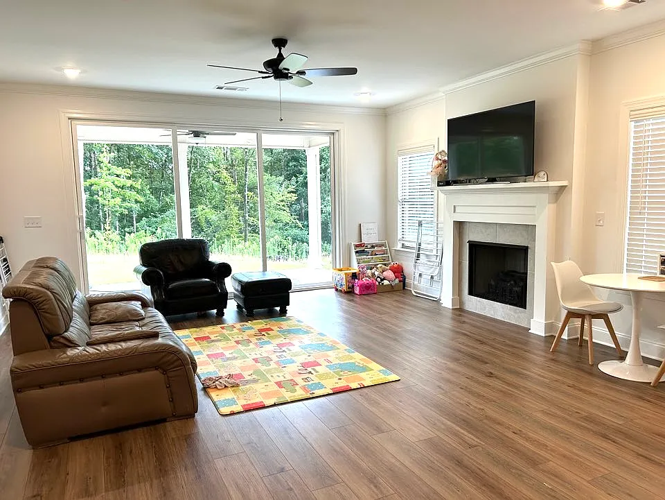 2673 Rutland Rd — Photo 4