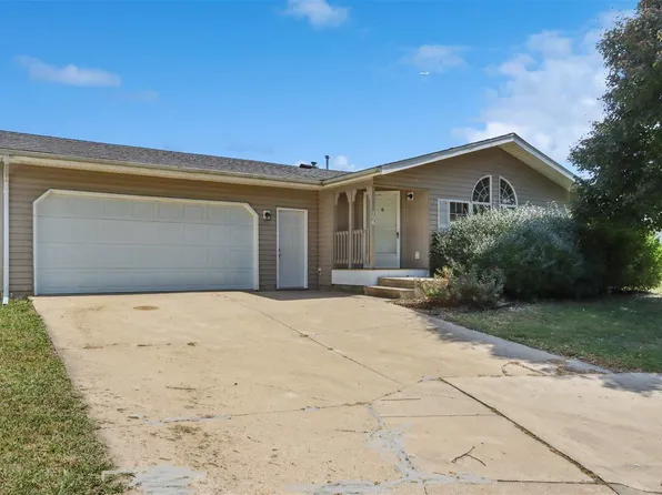 156 Appanoose Ct, Iowa City, IA 52240