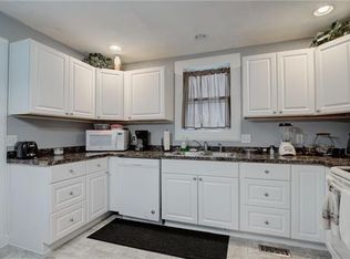 713 Kearney St, Atchison, KS 66002