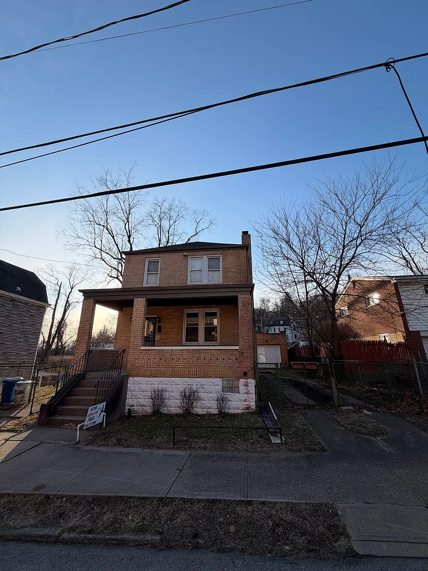 1263 Grotto St photo 1