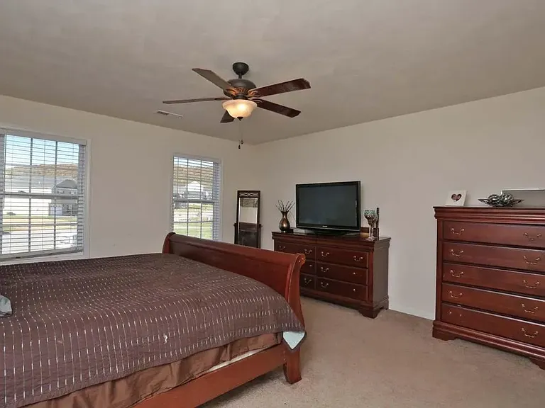 2615 Paddington Station Ln — Photo 10
