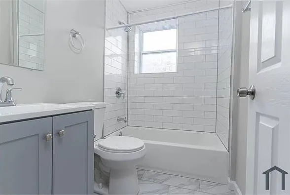 4001 Massachusetts Ave — Photo 10