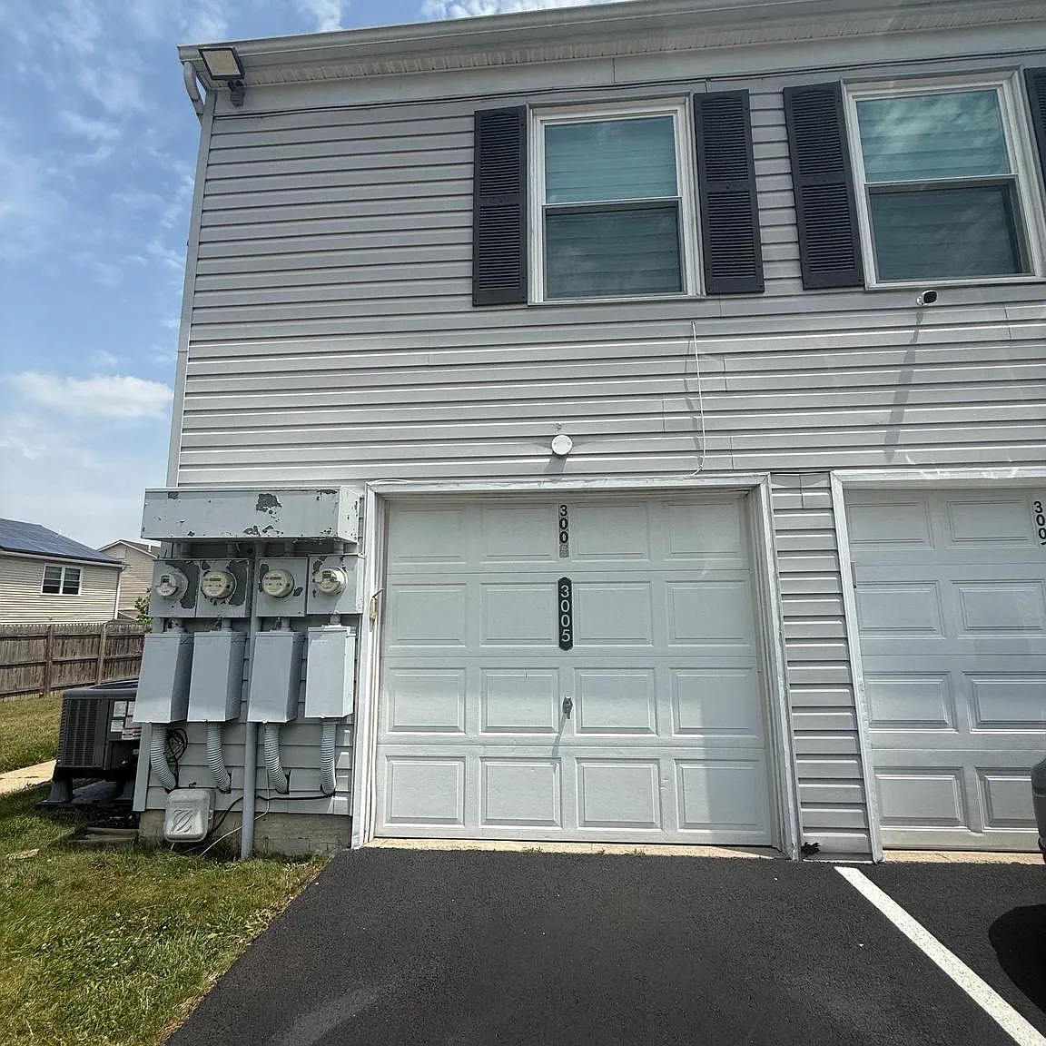 2 bed, 966 sqft, $2,100 — Photo 3